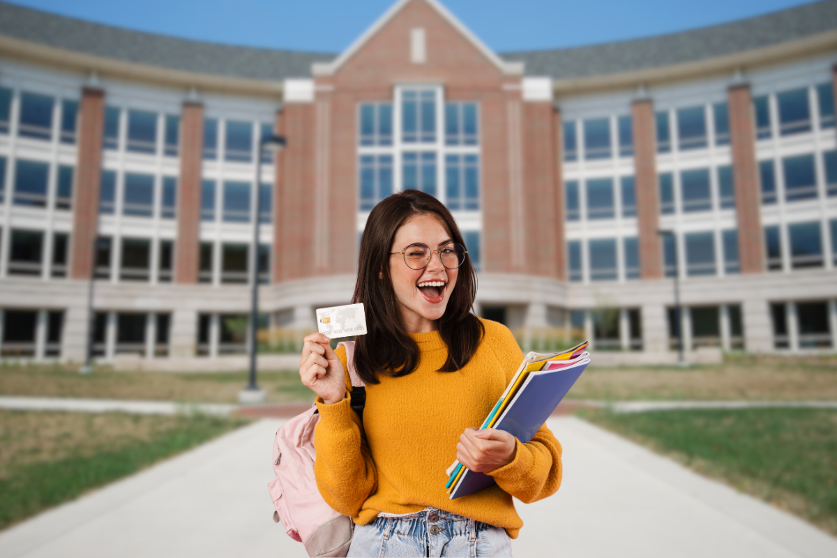 First Credit Card: Dos and Don’ts of Having a Credit Card in College