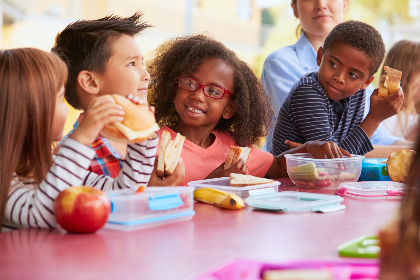 Meal Planning on a Budget: Ways to Save on Groceries for Your Student’s Lunch